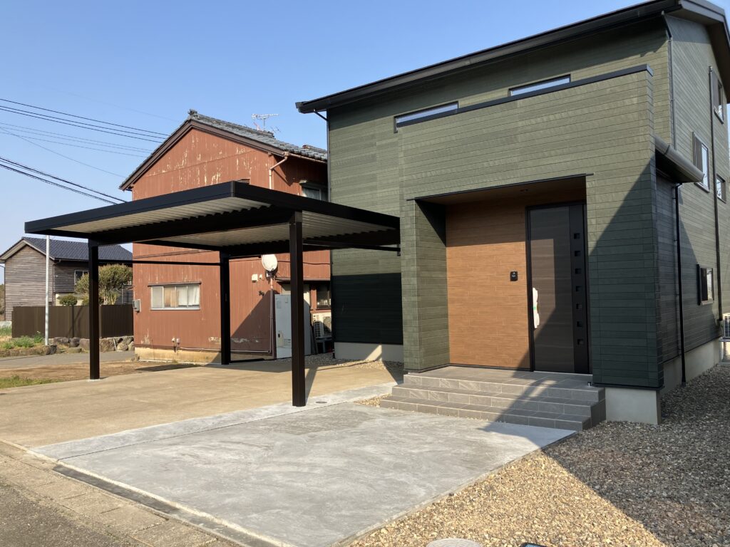 既存の構造物を考慮したエクステリア